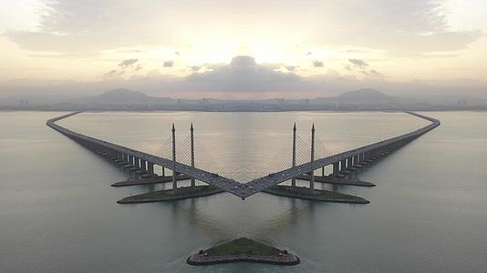 海上陆海空中望桥Kaleidoscope型式视频的预览图
