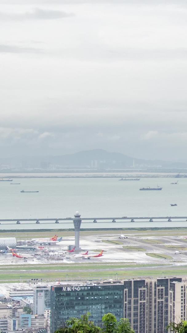 深圳宝安国际机场延时摄影视频的预览图