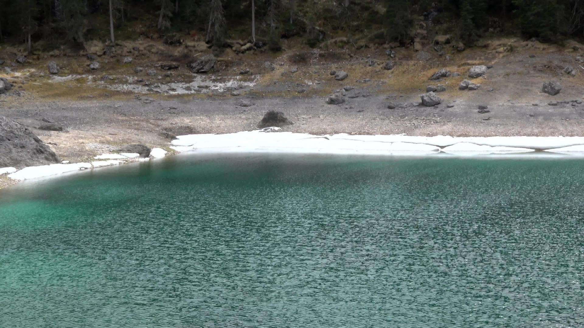 卡勒多洛米阿尔卑斯山意大利视频的预览图