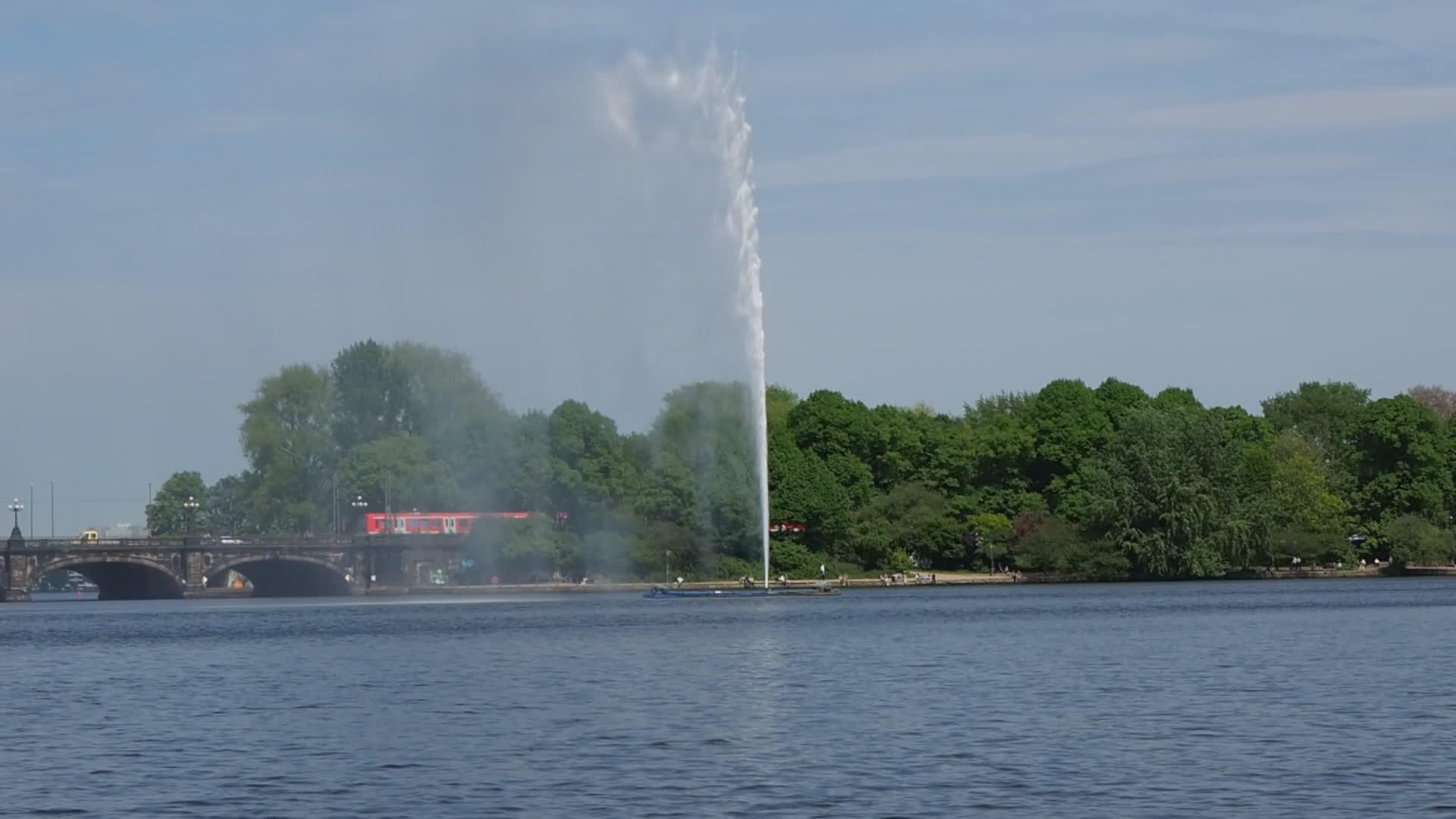 在汉堡的Binnenalster内壳alster湖视频的预览图