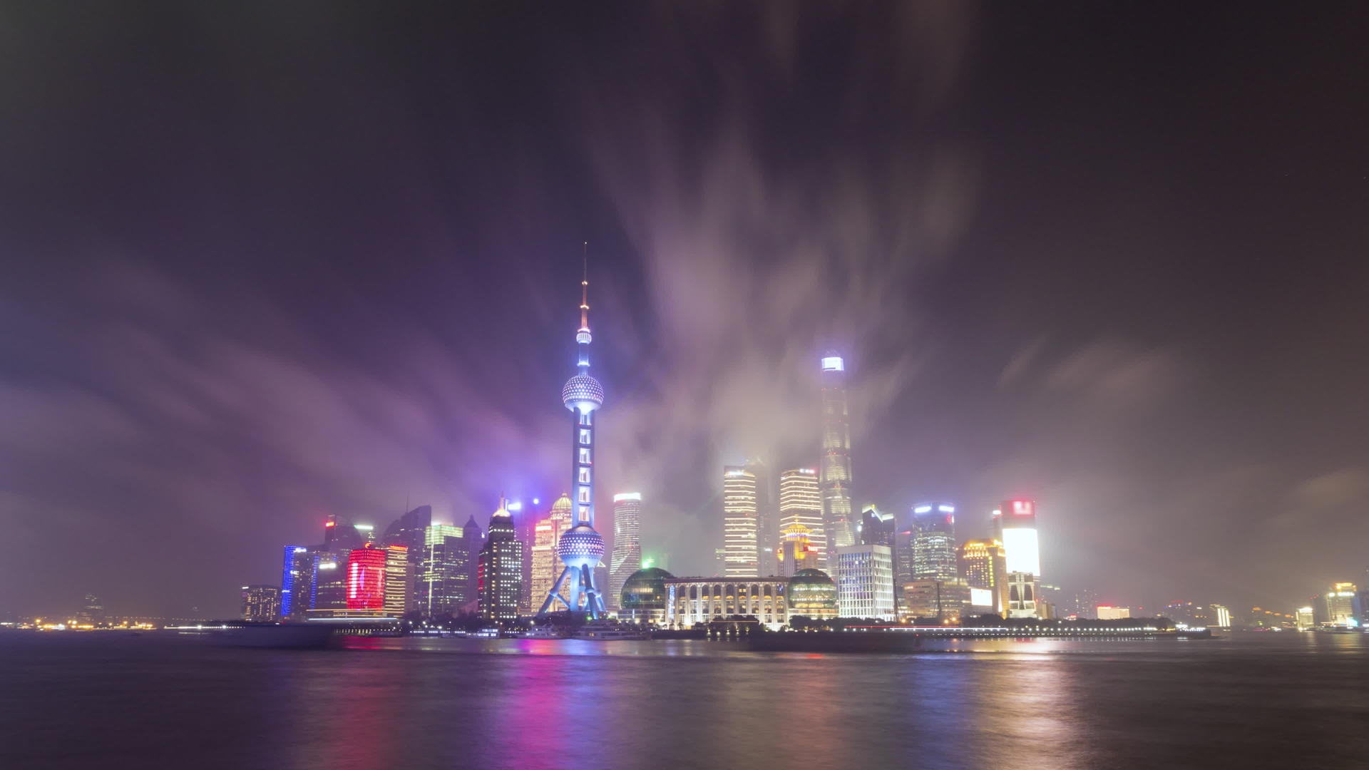 夜里Lujiazui上海天线在商业区时间倒塌视频的预览图