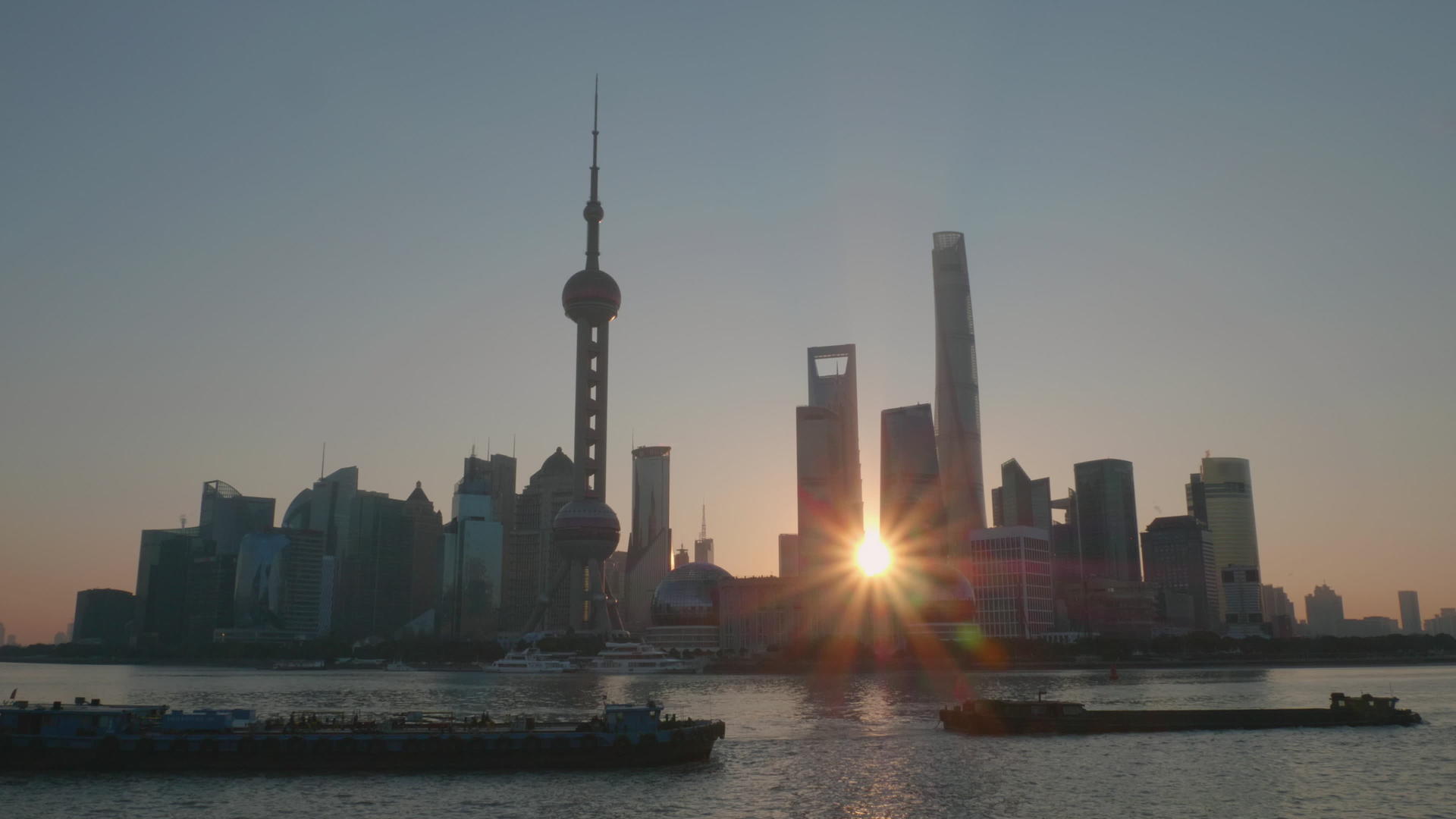 在阳光明媚的清晨上海建设了中华民国的射击区Hanghai视频的预览图