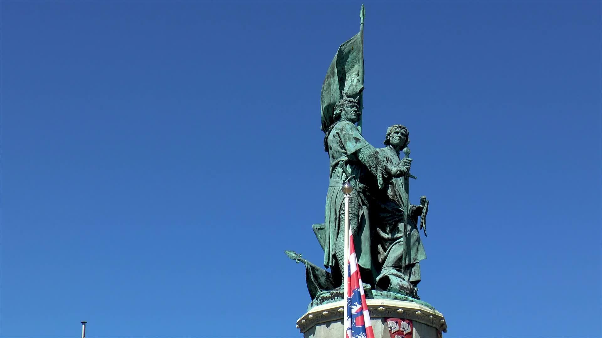 坚·贝伦堡的布雷戴尔雕像和皮层视频的预览图