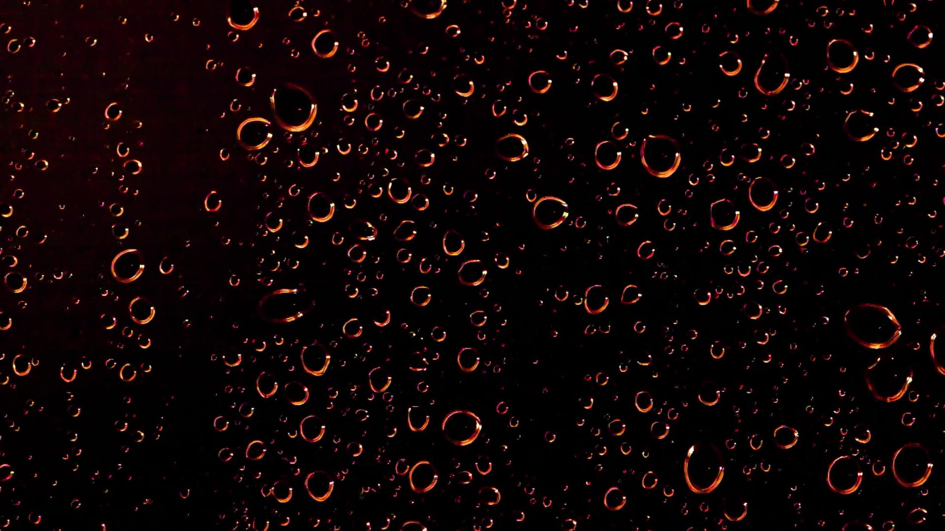 玻璃2上的雨滴视频的预览图