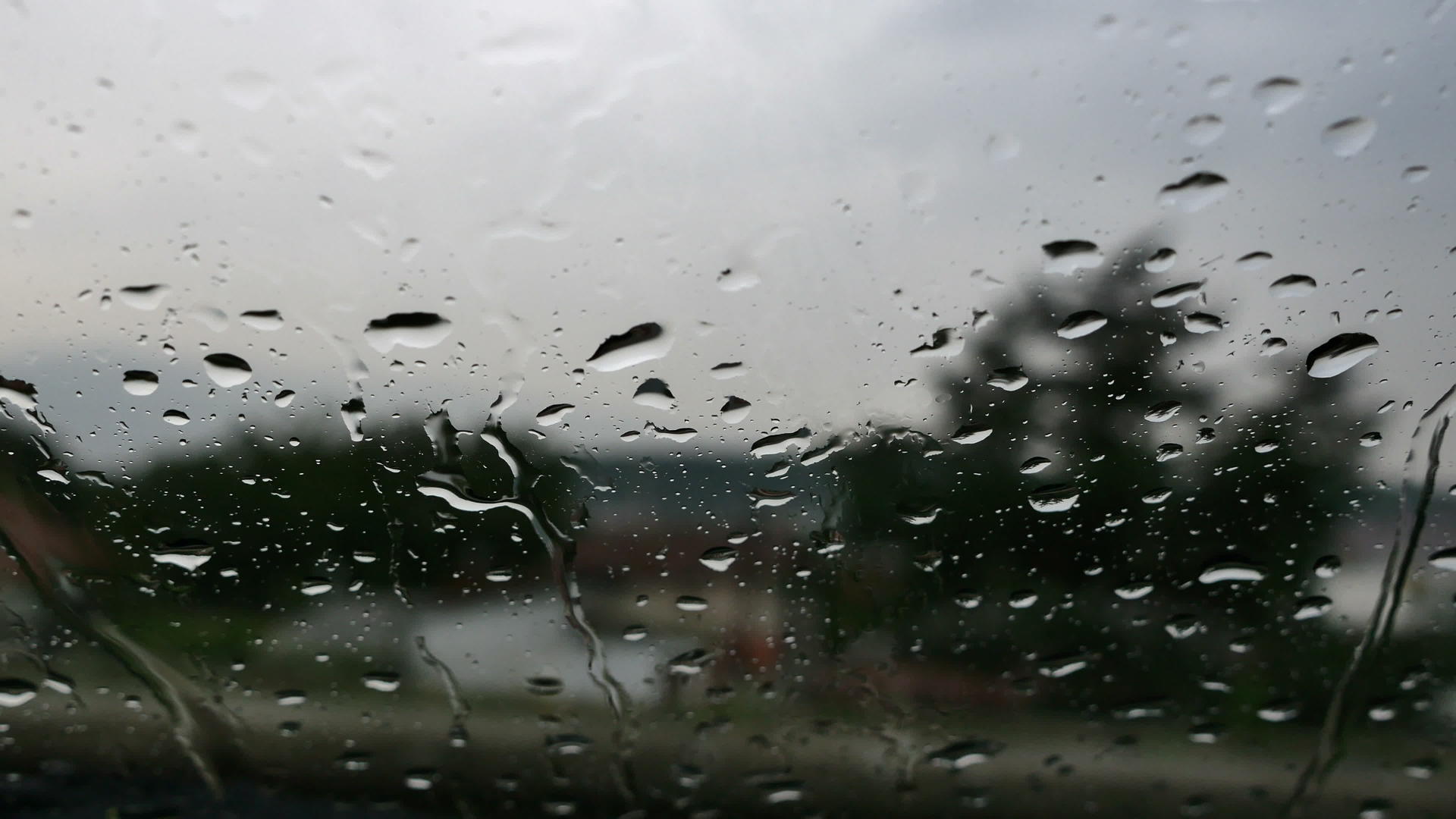 窗户4公里的风雨视频的预览图
