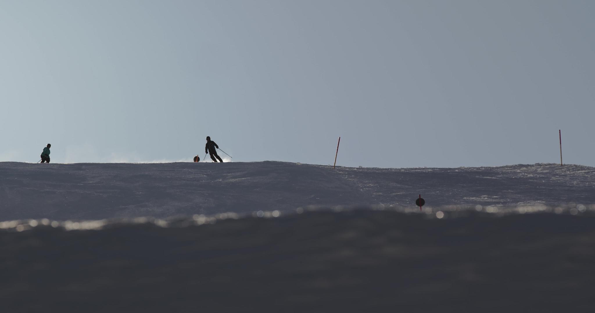清晨滑雪视频的预览图