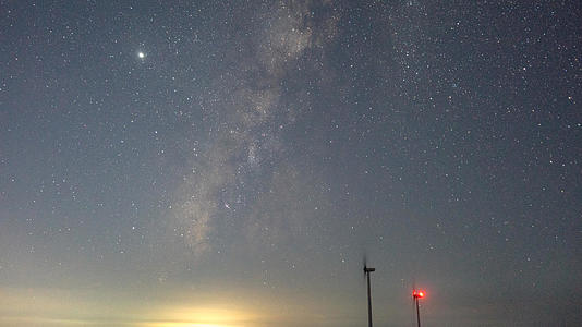 6k延时夜景星空银河素材视频的预览图