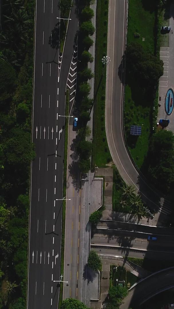 深南大道高清航拍深圳大学站轨道交通视频的预览图
