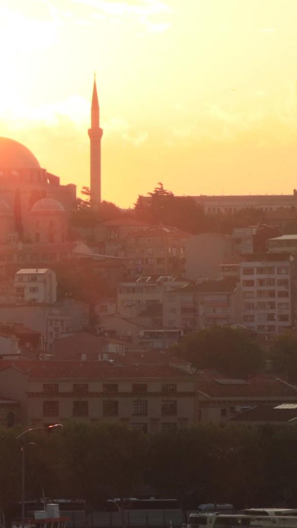 伊斯坦布尔城市日落余晖下的清真寺实拍视频集合视频的预览图