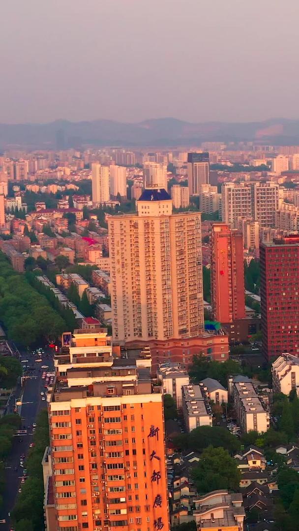 CBD航拍南京新街口城市建筑视频的预览图