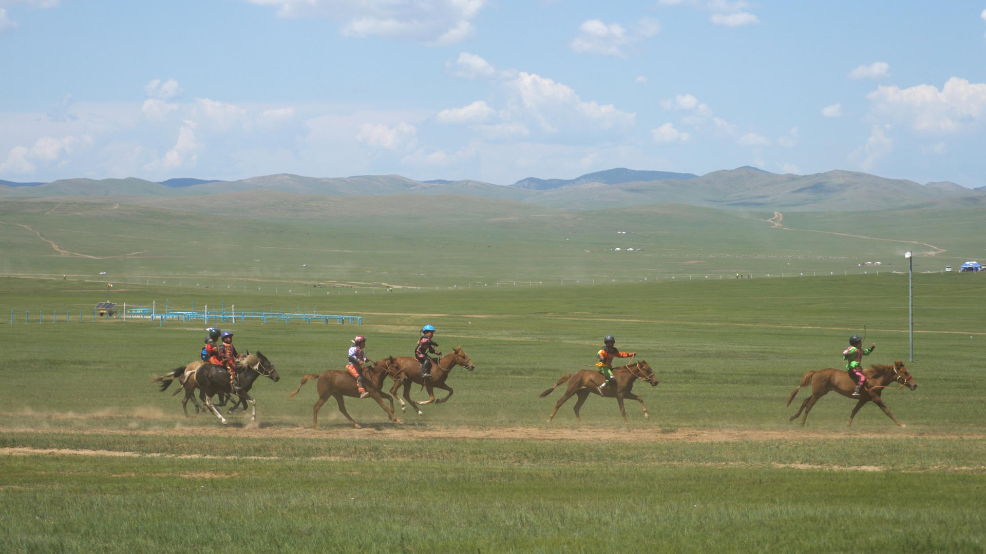 蒙古赛马比赛视频的预览图