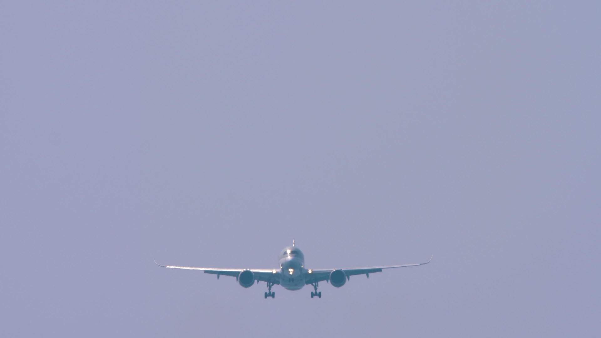 飞机接近着陆位置视频的预览图