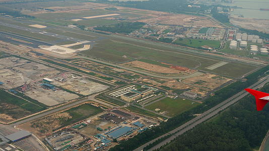 机上飞机场SingraporechangiAirport视频的预览图