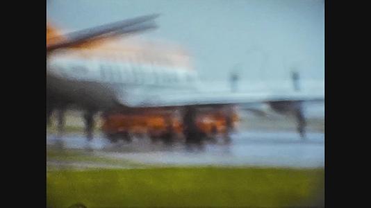 1967年联合王国1967年机场飞机模糊视频的预览图
