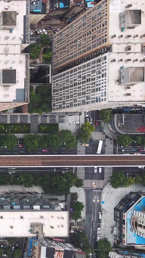 城市航拍风景城市立体交通轨道城轨道交通高楼大厦城市交通素材视频的预览图
