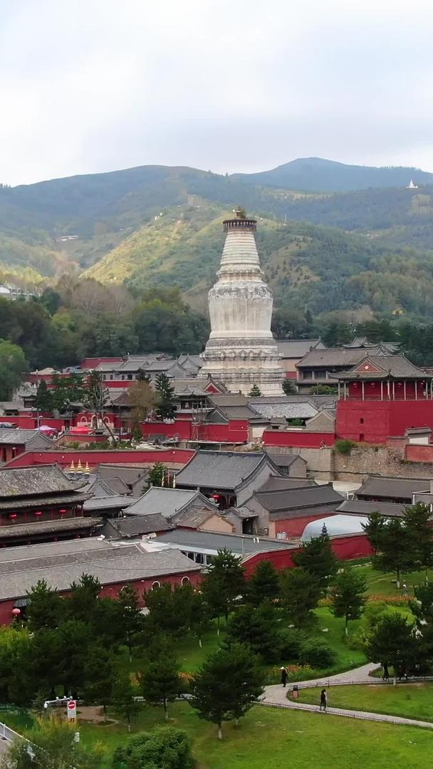 五台山景区旅游景点塔院寺视频视频的预览图