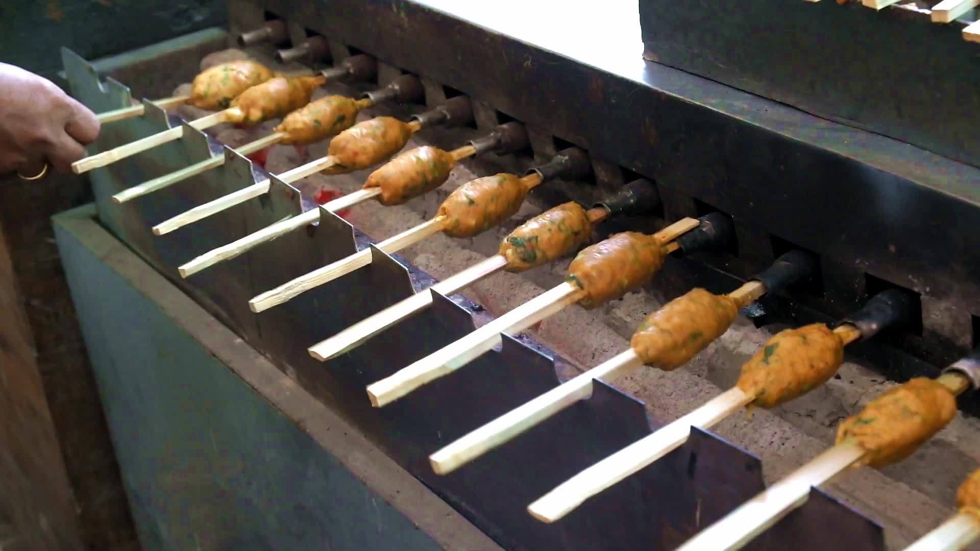木炭烧烤机jangjon的销售商视频的预览图