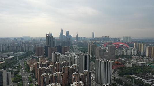南京应天高架航拍4K城市建筑群CBD视频的预览图