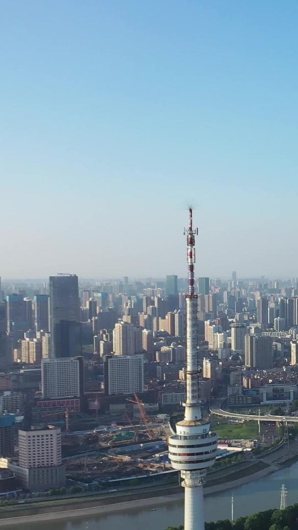 航拍城市风景武汉长江江景素材视频的预览图