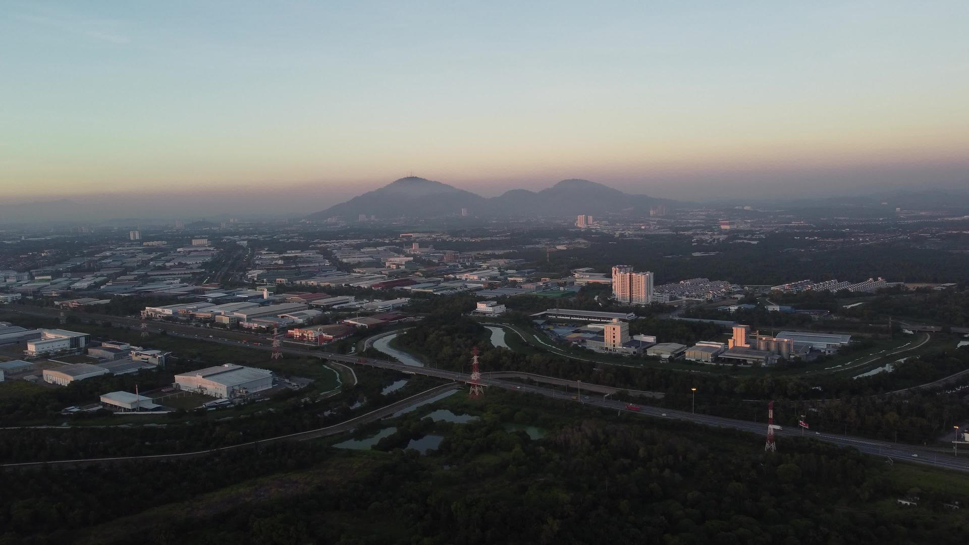 Bukitminyak工业园加高速公路视频的预览图
