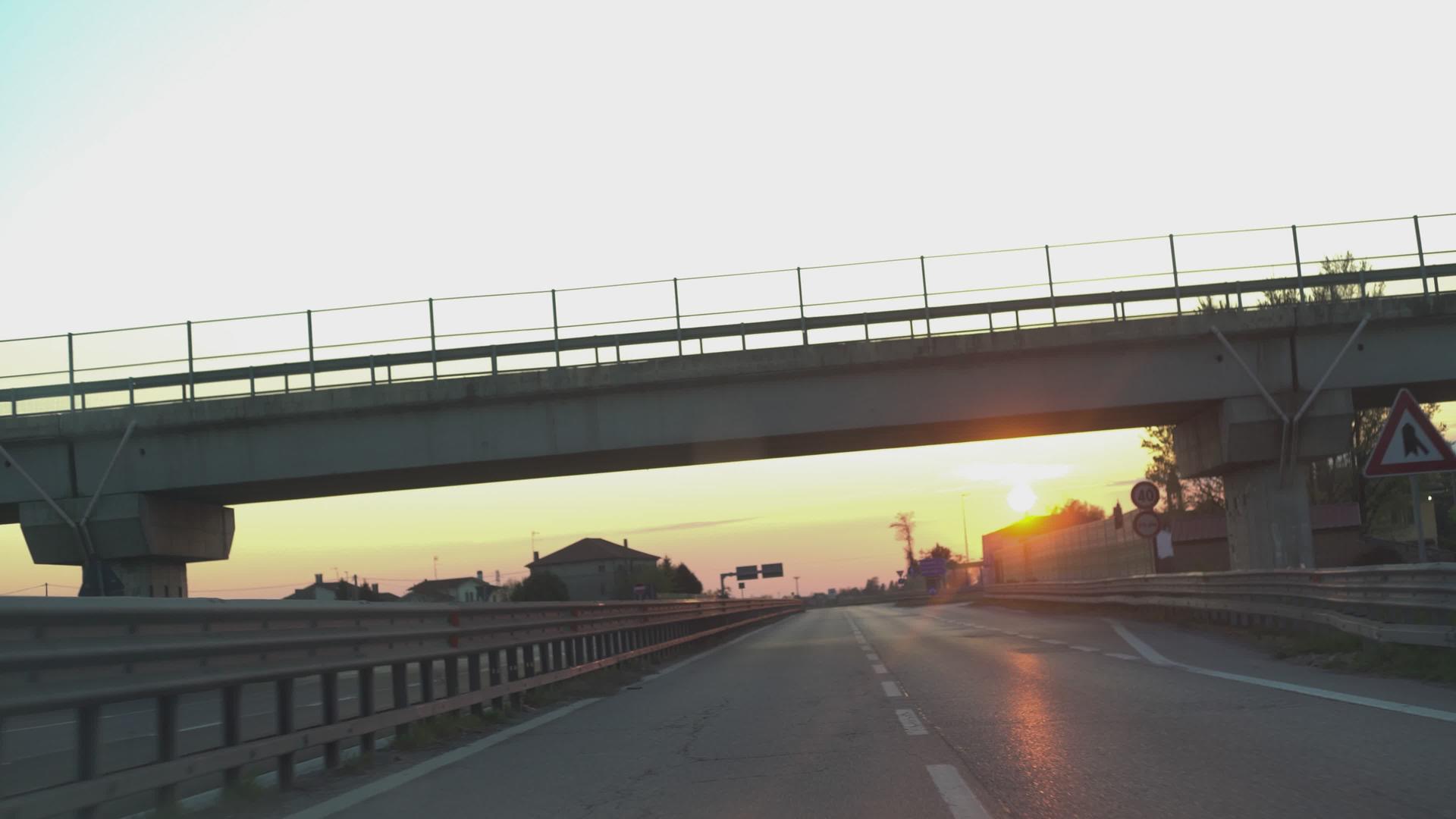 意大利公路旅行视频的预览图