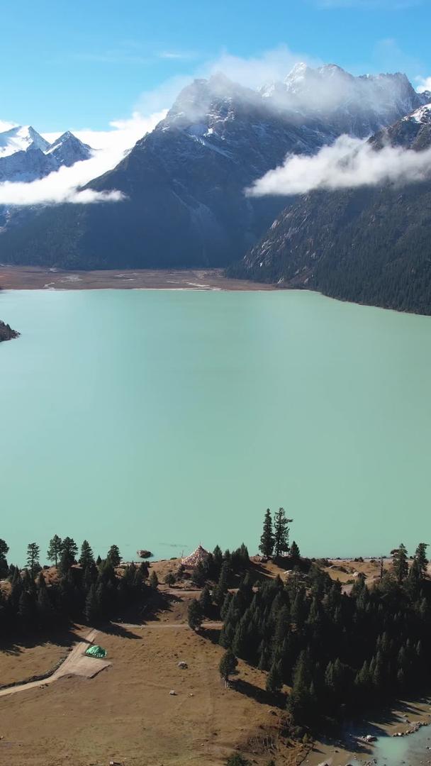 高原湖泊新路海视频在川藏线航拍视频的预览图