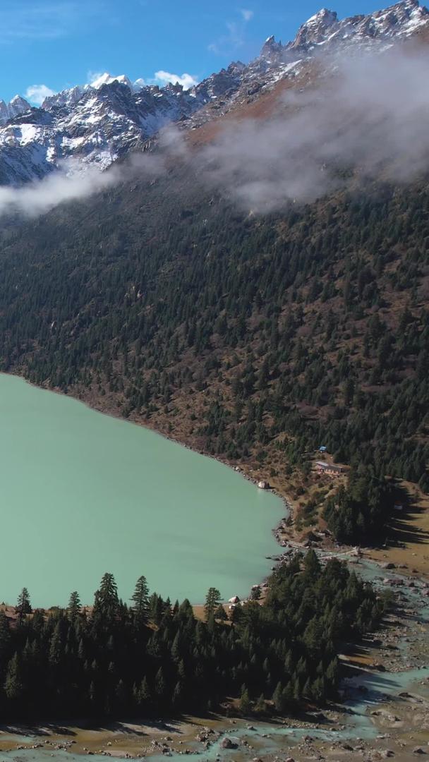 高原湖泊新路海视频在川藏线航拍视频的预览图
