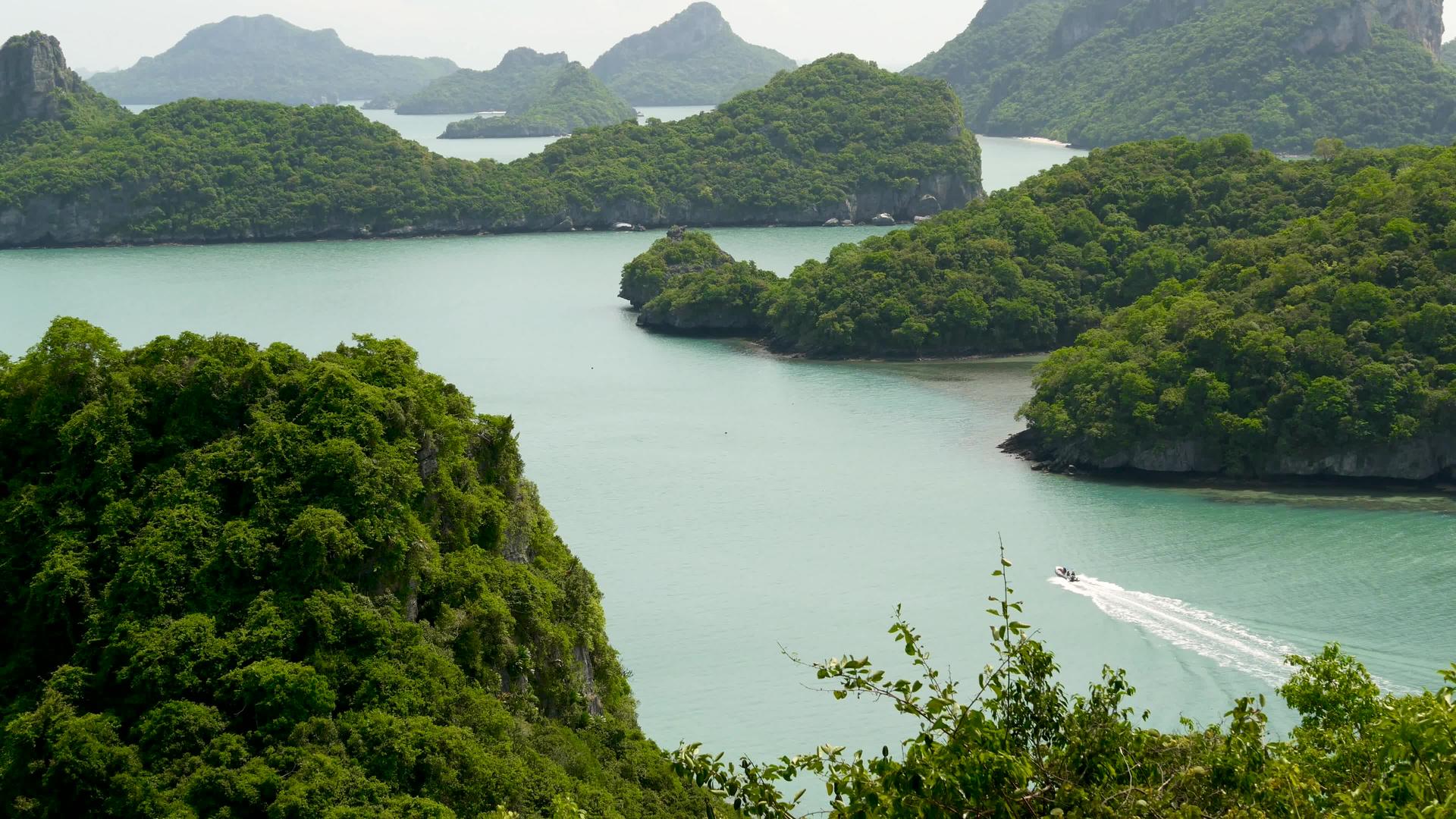 安通国家海洋公园位于苏梅岛天堂热带度假胜地附近视频的预览图