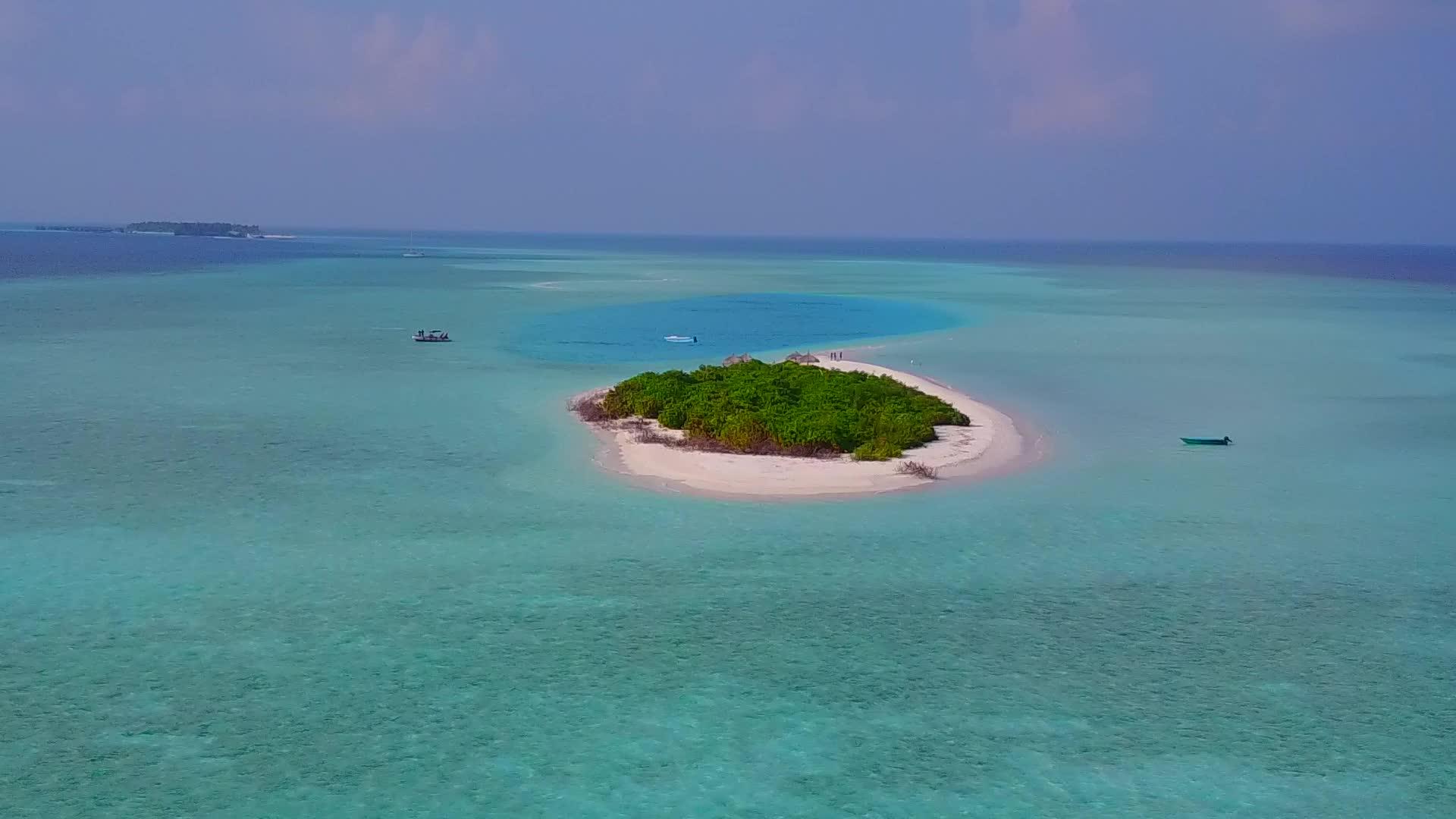 环礁湖海岸海滩旅游视频的预览图