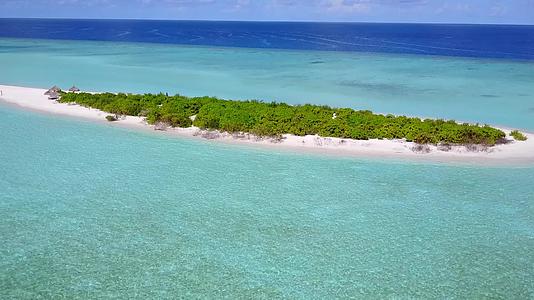 蓝色环礁由蓝色环礁和白色环礁为完美的海滩度假提供了背景视频的预览图