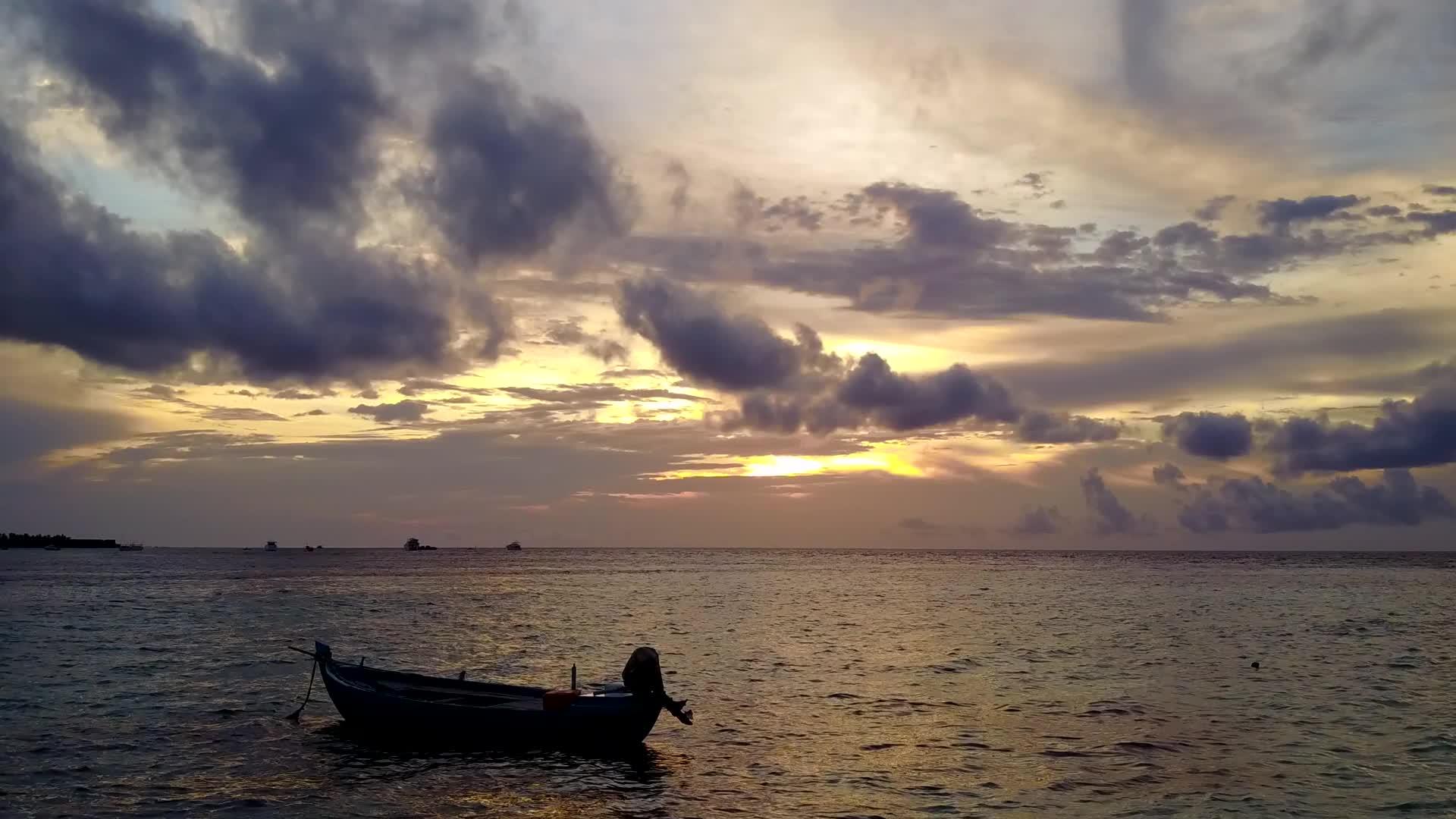 海滩风景视频的预览图