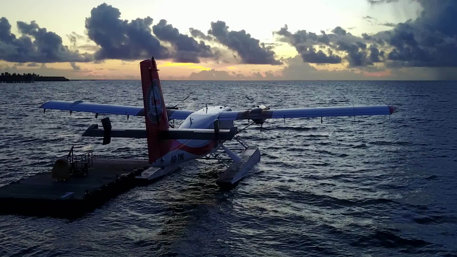 海滩风景视频的预览图