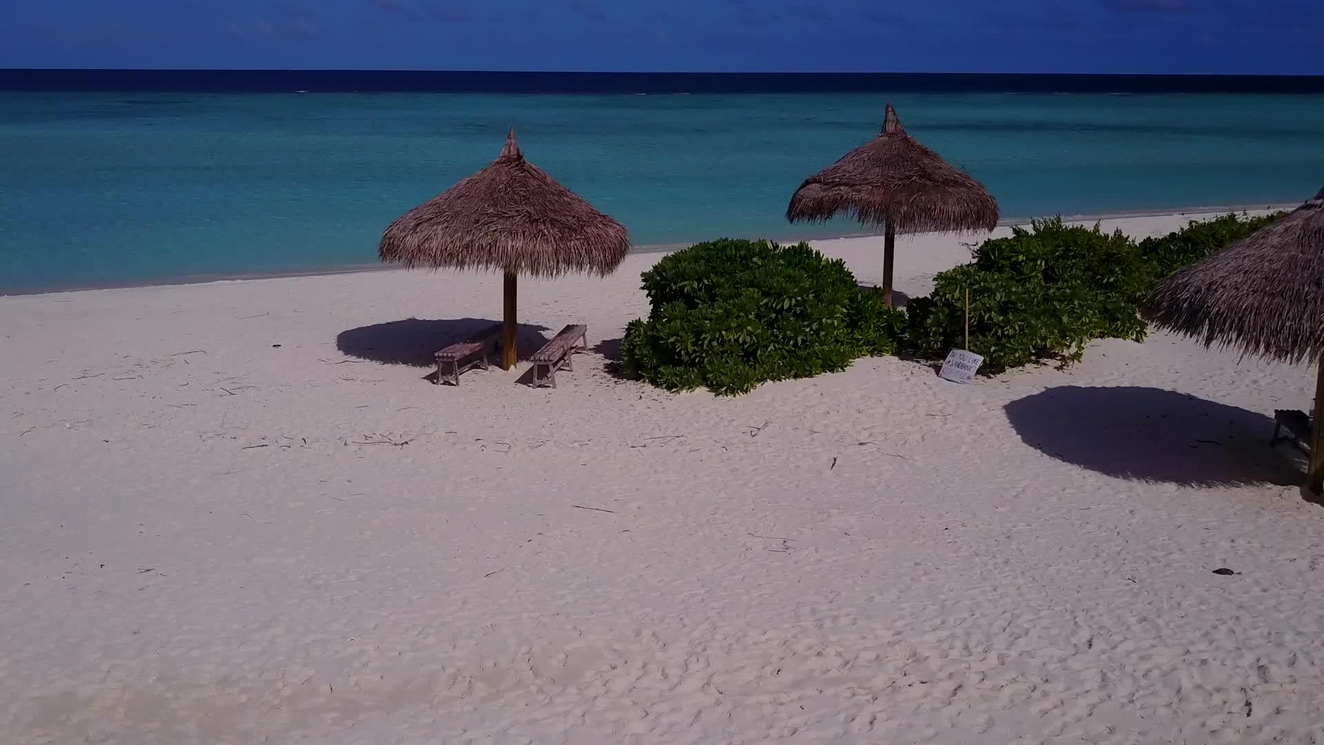 清水白沙豪华度假村海滩豪华度假村视频的预览图
