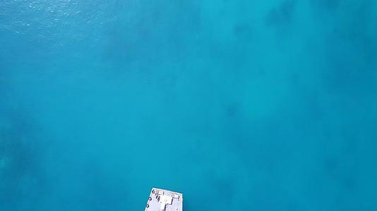 海洋环礁湖海滩度假的自然空气性视频的预览图