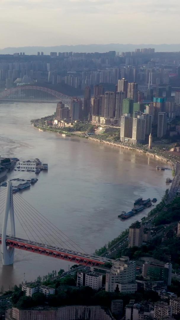 重庆渝中区桥梁江景航拍素材视频的预览图