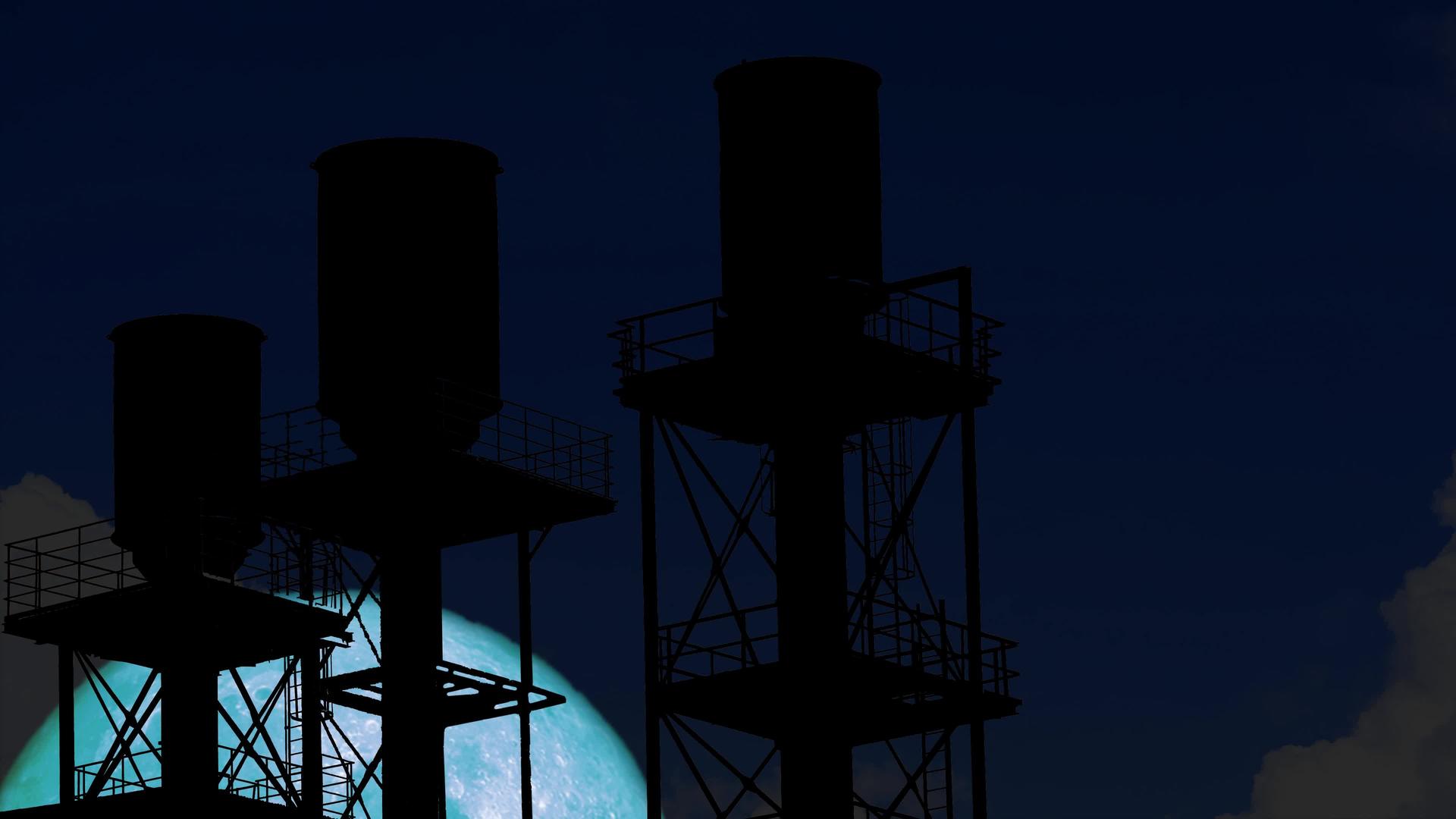 超级水月在夜空的轮光工业建筑中重新升起视频的预览图