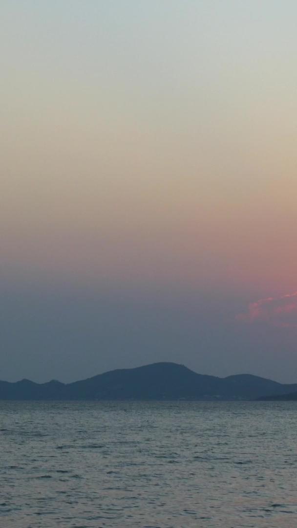 日落延迟的泰国芭堤雅海岛视频的预览图