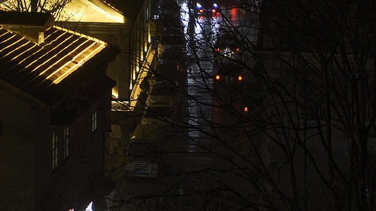 航拍城市商业街交通夜景道路街景车流4k素材视频的预览图