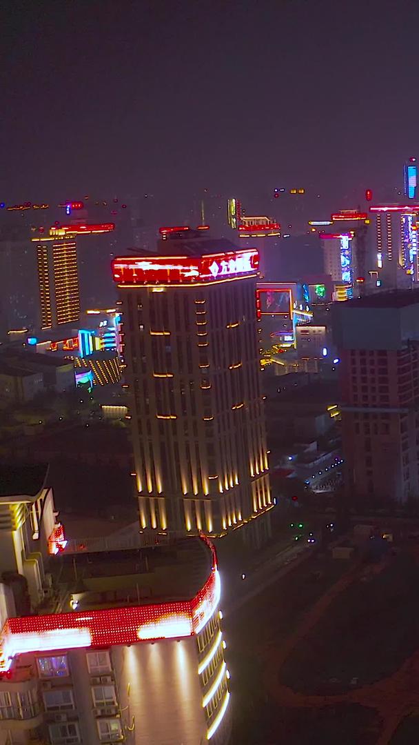 夜间城市航拍视频的预览图
