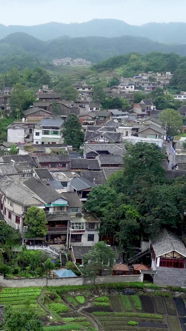 贵州省青岩古镇全貌视频的预览图