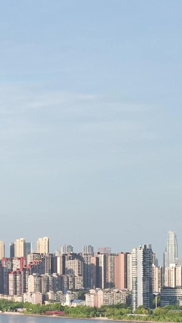 延时摄影5k素材城市江景风景视频的预览图