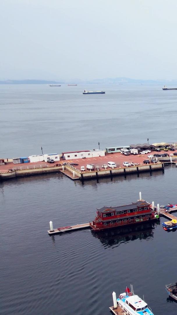 游艇码头港口停泊船队大连东港中山区航拍海上航拍视频的预览图