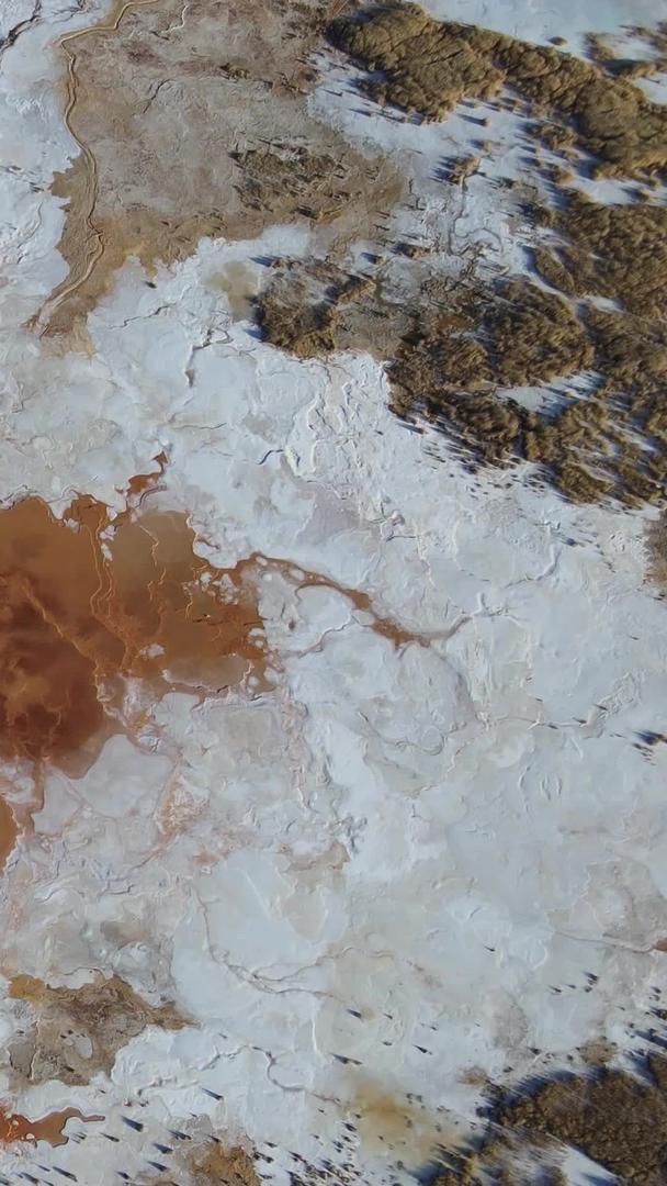 青海柴达木盆地茫崖艾肯泉视频的预览图