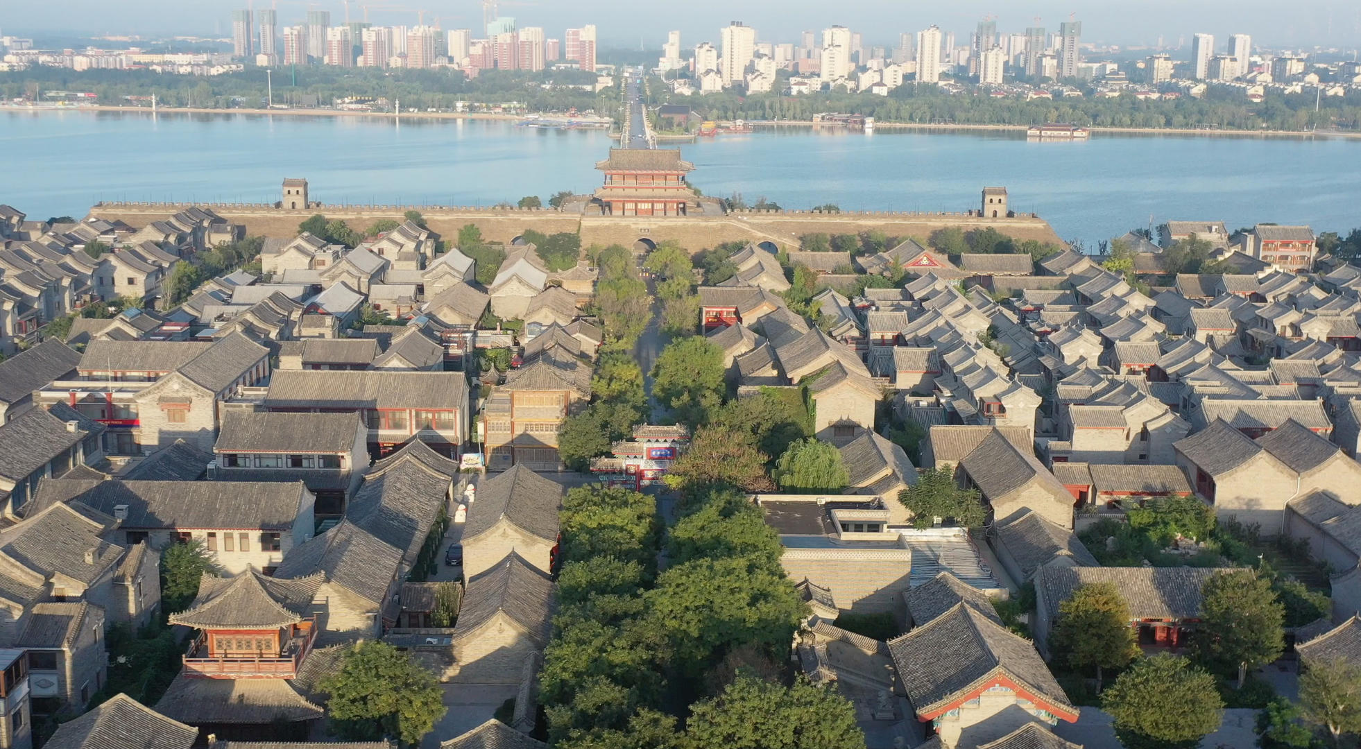 山东聊城古城航拍4K视频视频的预览图