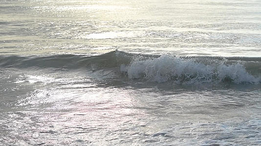 1080大海海浪升格视频的预览图