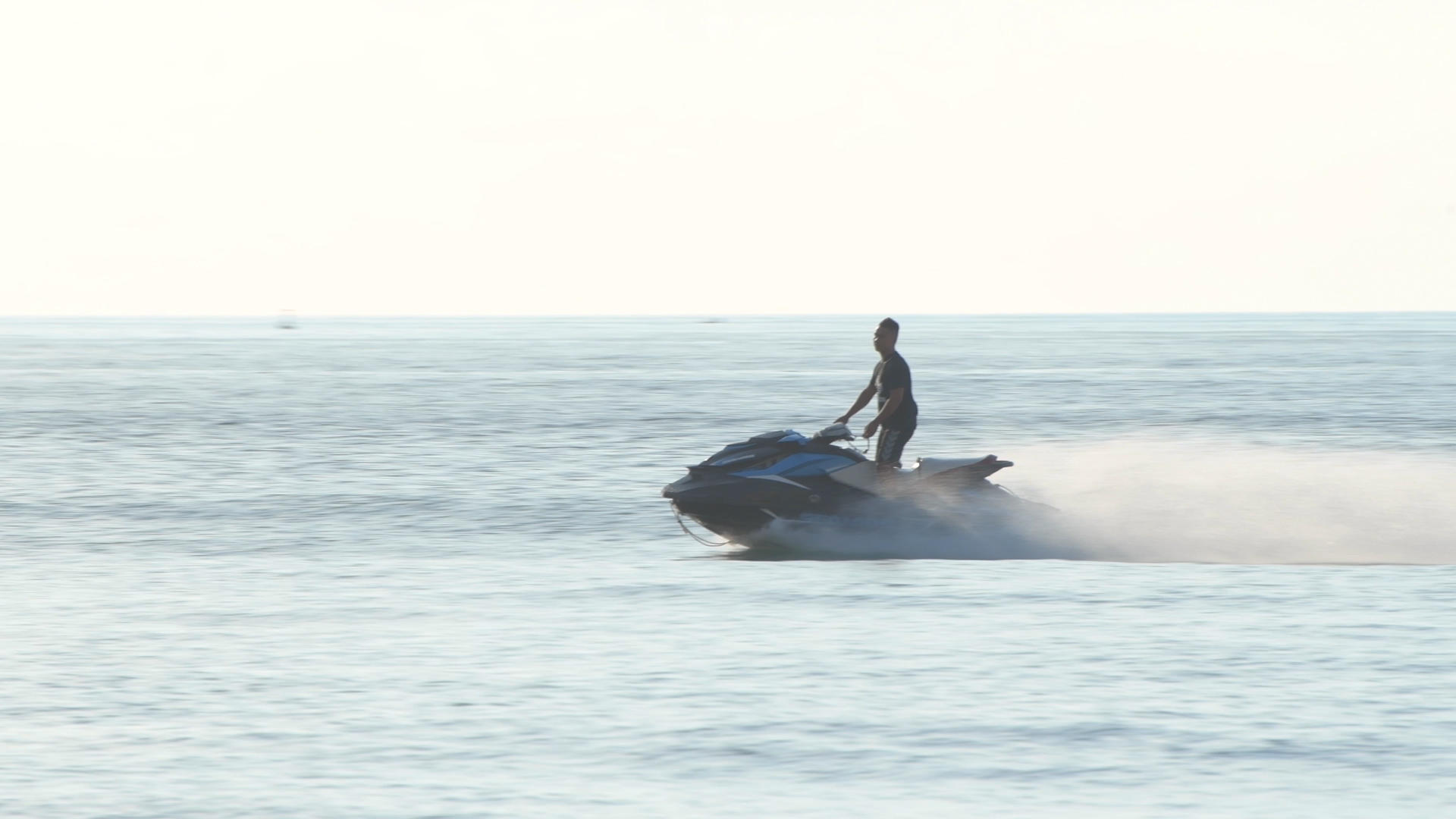 4k海上摩托艇视频的预览图