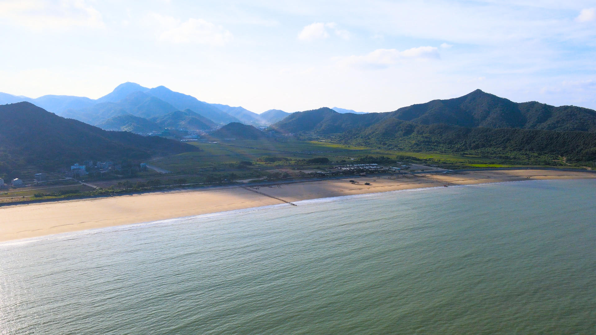 象山石浦4A风景区海滨沙滩航拍环绕4K视频的预览图