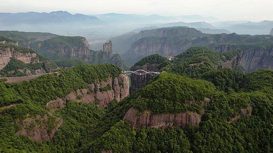 5A浙江神仙居景区起伏的山脉自然风光航拍视频视频的预览图