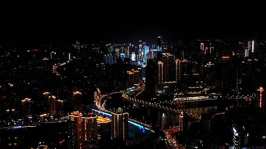 重庆江景桥梁夜景航拍视频的预览图
