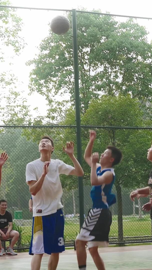 青少年打篮球健康运动青少年强壮视频的预览图